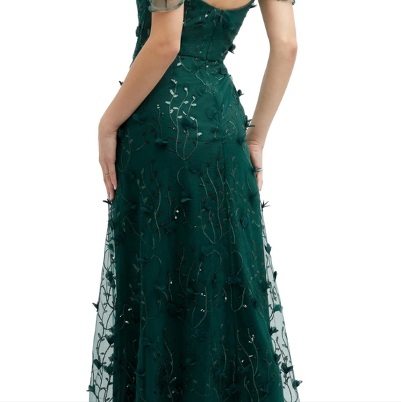 ❤️ HP Dress emerald green  Dessy collection, Beautiful off the shoulder - Picture 8 of 8